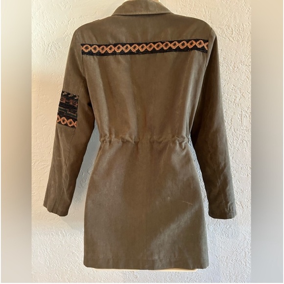 Olive green faux suede women's lined jacket with Aztec design size S - Picture 2 of 9